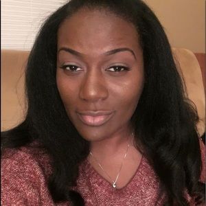 Meet your Posher, Sonyia